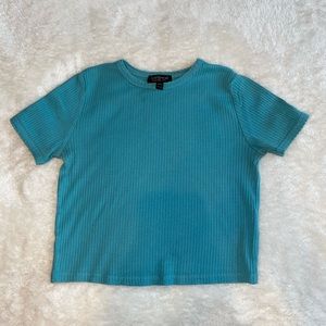 Cropped fitted T shirt